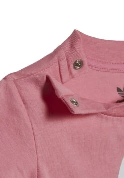 Adidas Originals Short Sleeve - T-Shirt Imprimé - Bliss Pink -ASOS 52371efa6a304d349b51e7bc8bfc56ae