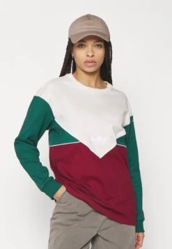 Adidas Originals T-Shirt À Manches Longues - White/Collegiate Green/Collegiate Burgundy -ASOS 5398c37fd3734592a031714a2782f657