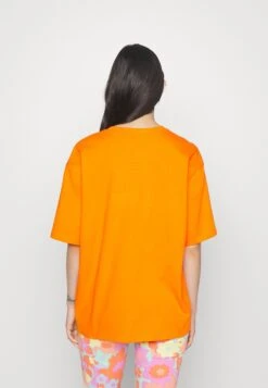 Adidas Originals Essentials - T-Shirt Basique - Orange -ASOS 53c1341990db41dfb625a6bbf7da589d