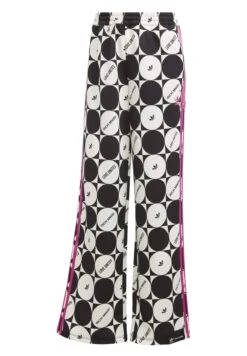 Adidas Originals Pride Rm - Pantalon Classique - Off White/Black 11 Adidas Originals Pride Rm - Pantalon Classique - Off White/Black -ASOS 53c4baf0be7748dda16121d5a42f310c