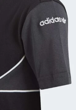 Adidas Originals Set - Survêtement - Black -ASOS 53d5a3b8476d45d79ffd8e3410cfb83f