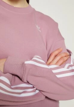 Adidas Originals Sweatshirt - Magic Mauve 24 Adidas Originals Sweatshirt - Magic Mauve -ASOS 5566c4240fdd46609265149be773f3cb