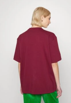 Adidas Originals Logo - T-Shirt Imprimé - Shadow Red -ASOS 5821dfc0cb604516a12d2da096eb4471