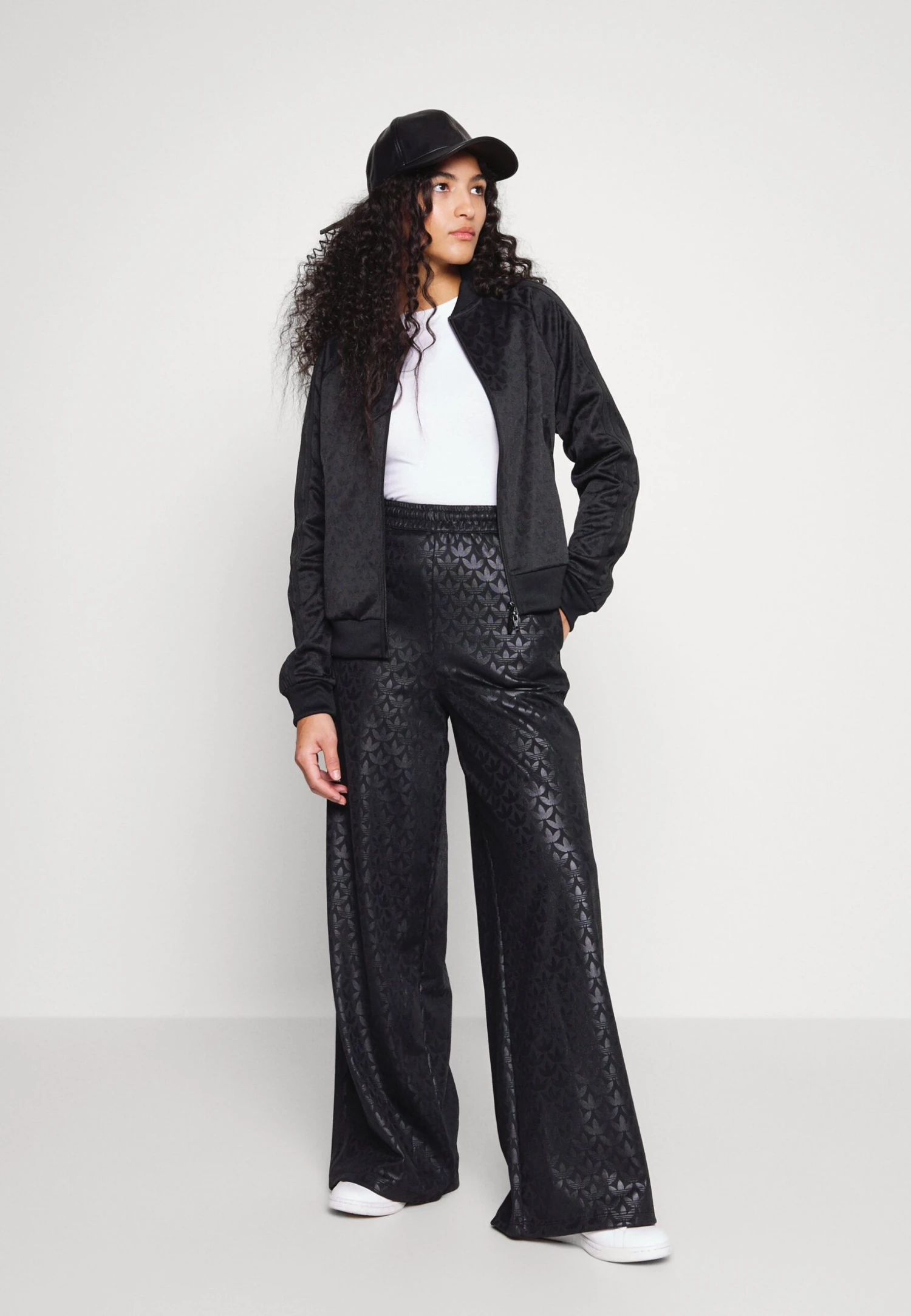 Adidas Originals Trackpant Aop - Pantalon De Survêtement - Black 5 Adidas Originals Trackpant Aop - Pantalon De Survêtement - Black – Image 5