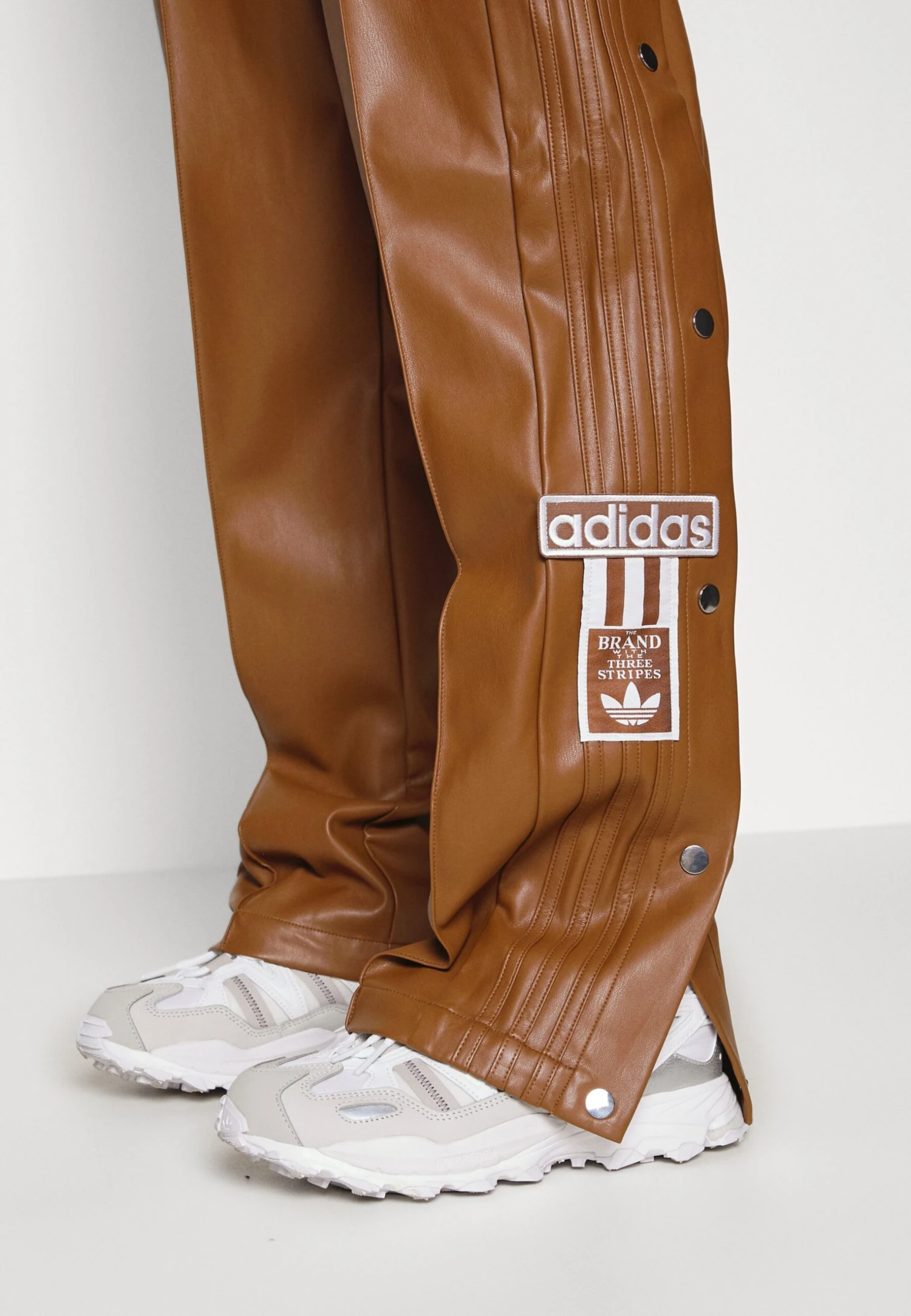 Adidas Originals Adibreak - Pantalon Classique - Wild Brown 6 Adidas Originals Adibreak - Pantalon Classique - Wild Brown – Image 6
