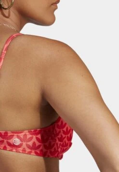 Adidas Originals Monogram - Haut De Bikini - Better Scarlet White -ASOS 5fce1ade99124406b4501f786165e98f