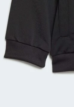 Adidas Originals Rekive - Survêtement - Carbon 23 Adidas Originals Rekive - Survêtement - Carbon -ASOS 64d840f2e6794561b3747f69a58e4440