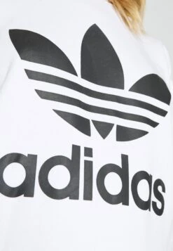 Adidas Originals Crew - Sweatshirt - White -ASOS 65c32b115ef944f1887e9d9387e8dde1