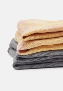 Adidas Originals Batik Sock 2 Pack Unisex - Chaussettes - Solid Grey/Black -ASOS 684a5f9d49764ec2a72710dd1230e29b