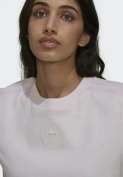 Adidas Originals Tennis Luxe Cropped Originals Crop - T-Shirt Imprimé - Pearl Amethyst -ASOS 69657d3a6dda4ceb8f6308a7441da160