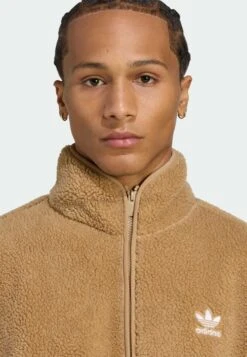 Adidas Originals ESSENTIALS - Veste Polaire - Cardboard 8 Adidas Originals ESSENTIALS - Veste Polaire - Cardboard -ASOS 6ba6a31726444308bb766e8ad26bb255