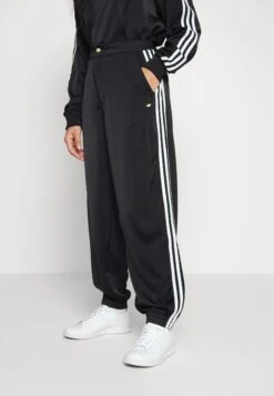 Adidas Originals Originals Balloon Pant - Pantalon De Survêtement - Black -ASOS 6c140889f4dd47e19cd4bb331e5cc14e