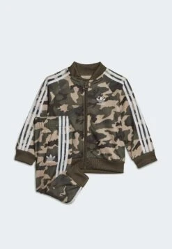 Adidas Originals Camo Set - Survêtement - Magic Beige Multicolor -ASOS 72bb4b03754643bcaabcc64f4ac5abad