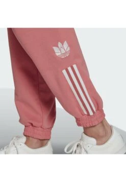 Adidas Originals Trackpant - Pantalon De Survêtement - Hazy Rose -ASOS 7339b4ddd4134ba2a7b00b0a984f3480