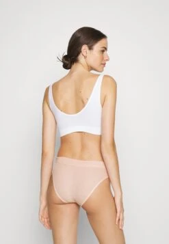 Adidas Originals Slip - Peach Whip -ASOS 778b7774ac0a49d79352e4c9a6c89d45