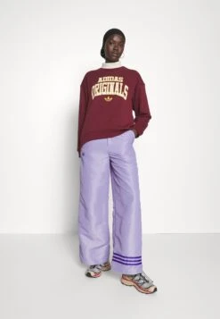 Adidas Originals Wide Leg Pant - Pantalon De Survêtement - Magic Lilac -ASOS 7c9aeb2885774e8499ea85684a28ecd1