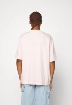 Adidas Originals Oversized Tee - T-Shirt Imprimé - Icey Pink -ASOS 7d2c361727de4f6daf4f67ed09f66dfb