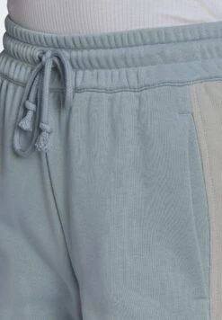 Adidas Originals Cuffed - Pantalon De Survêtement - Magic Grey -ASOS 7db6dc35c47b444491005c66516c298b