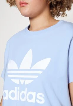 Adidas Originals Trefoil Tee - T-Shirt Imprimé - Blue Dawn -ASOS 7dcb1f3de95042a9a1fad122e418fef6