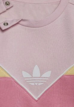 Adidas Originals Crew Unisex Set - Survêtement - Clear Pink/Almost Yellow/Bliss Pink -ASOS 818a52c1f482461394e43ccf7bc808f3