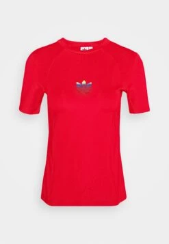 Adidas Originals Slim Short Sleeve Tee - T-Shirt Imprimé - Scarlet -ASOS 81c7b88ea6a344718373eb2cc058b383
