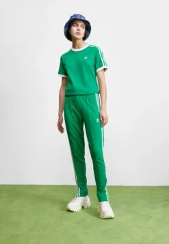 Adidas Originals Classic Trackpant Open Hem - Pantalon De Survêtement - Green -ASOS 822fbaa1de1d4a8fbb3c9a3e7d7078aa