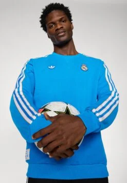 Adidas Originals REAL MADRID ICON SWEAT - Article De Supporter D'équipe De Club - Bluebird/white -ASOS 8309f47f5a8840b7a490e01b49f16aca