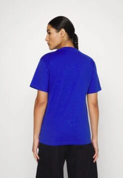 Adidas Originals Essentials Regular Tee - T-Shirt Basique - Semi Lucid Blue -ASOS 83497eebac5b4a909cba995e820c2f7e