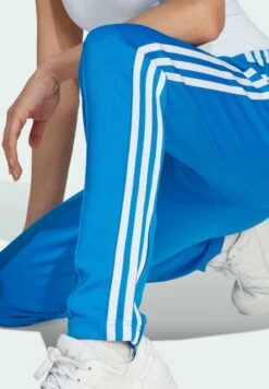 Adidas Originals Classic Trackpant Open Hem - Pantalon De Survêtement - Blue Bird -ASOS 83e42bca61b74ff4a859b3b72e0e11f1