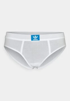 Adidas Originals Slip - White -ASOS 843e93cb10324ef1a79c37e865f9f2ea