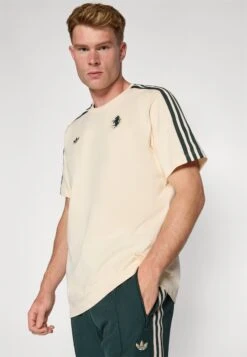 Adidas Originals JUVENTUS TURIN ICON TEE - Article De Supporter D'équipe De Club - Ecru Tint -ASOS 850ac75fc2cd479683f4a7674413fa19