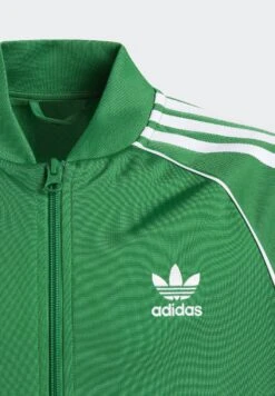 Adidas Originals Track Unisex - Veste De Survêtement - Green -ASOS 869f6bec5efe4688a4537144ec1d7c3c