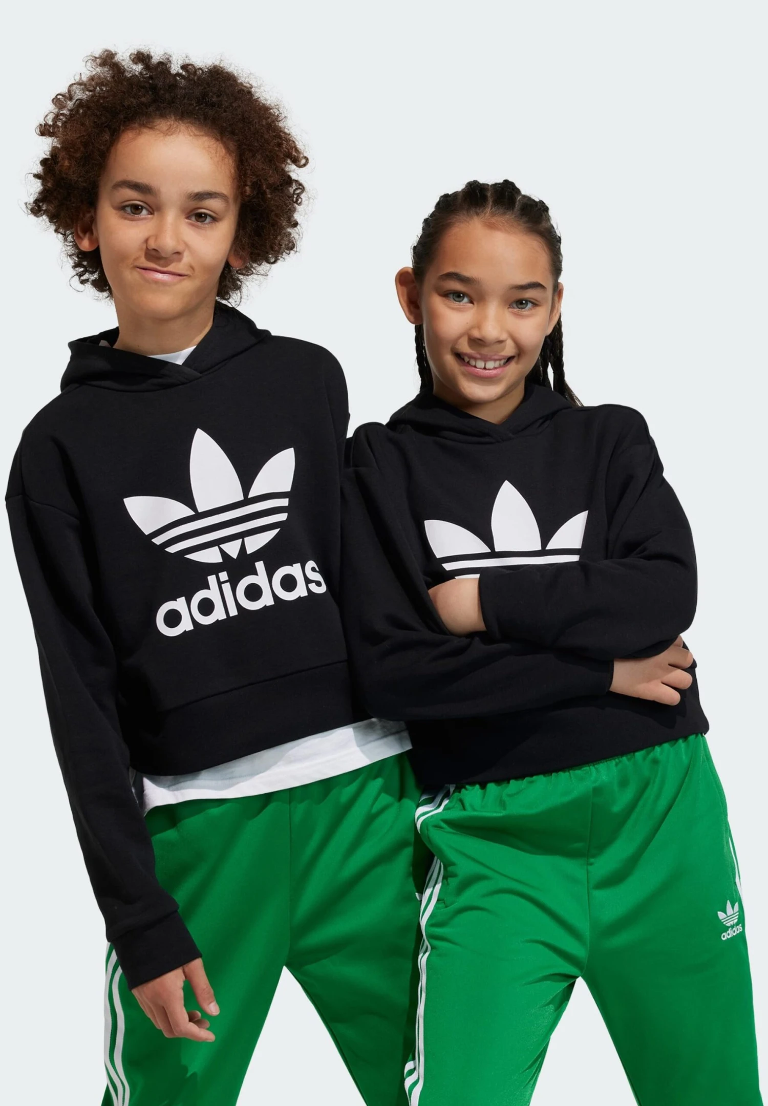 Adidas Originals Cropped -Junior - Sweatshirt - Black 1 Adidas Originals Cropped -Junior - Sweatshirt - Black