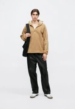 Adidas Originals Sweat Polaire - Cardboard -ASOS 871cd47b2bf54f179475ec695658124d