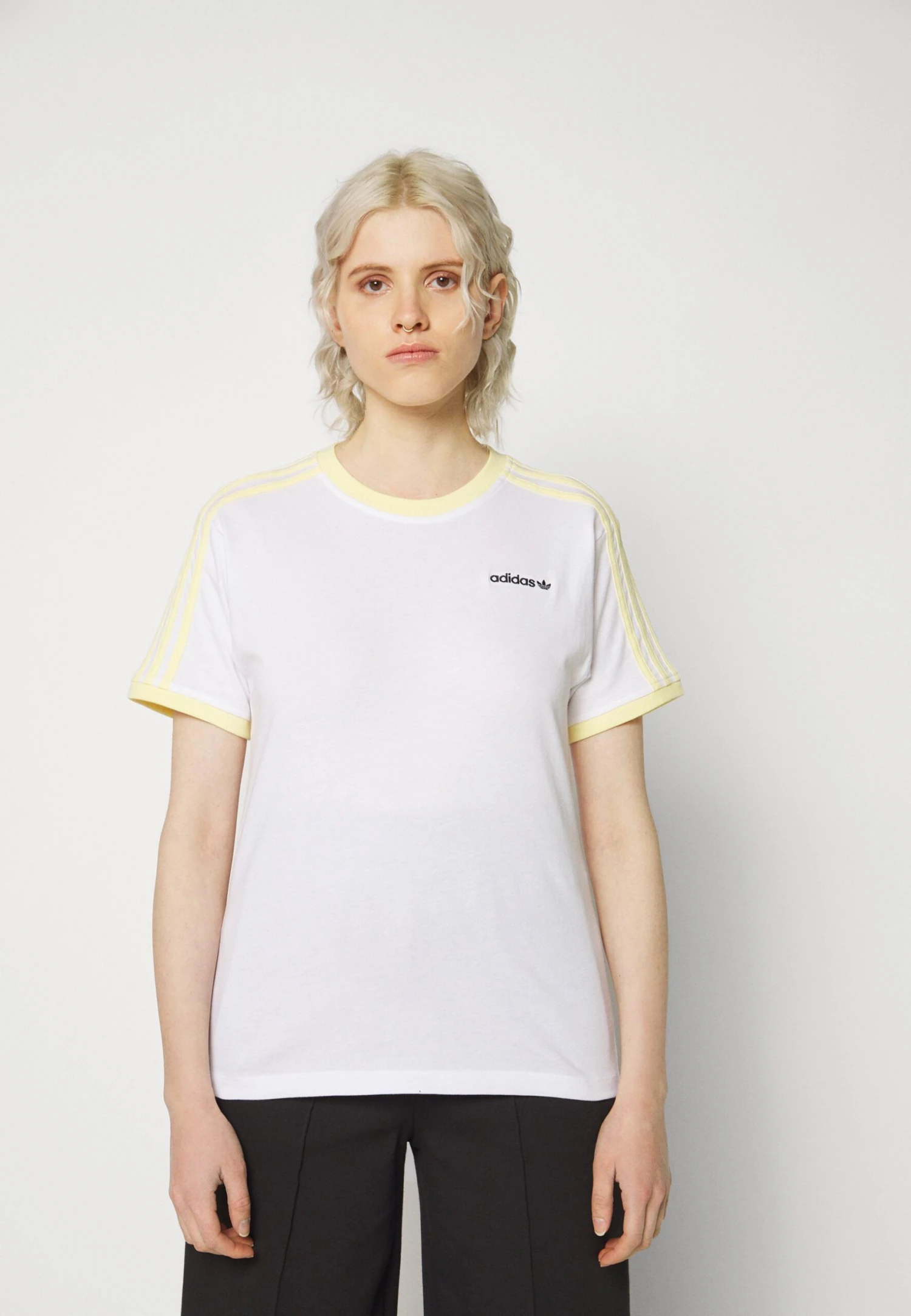 Adidas Originals Archive Graphic Tee - T-Shirt Imprimé - White 3 Adidas Originals Archive Graphic Tee - T-Shirt Imprimé - White – Image 3