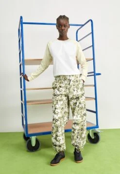 ASOS 21 ASOS -ASOS 8ccb41d08a8e4494b1125a60a21f802b