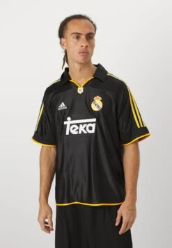 Adidas Originals REAL MADRID 3RD 99 - Maillot De Foot - Black -ASOS 8d32330e3cc04e3396c32a3612f8ba9c