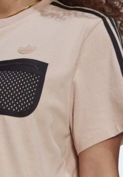 Adidas Originals Cropped - T-Shirt Imprimé - Ash Pearl -ASOS 8f6c1f49ccf34f9d8cc6db3332c6094e