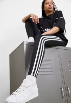 Adidas Originals Tight - Legging - Black -ASOS 8f9627a608e54851a5281b87269f3767