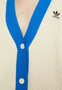 Adidas Originals Adicolor 70S Vest - Veste Sans Manches - White -ASOS 8fdec9c085734c19881a7fe4f75958a4