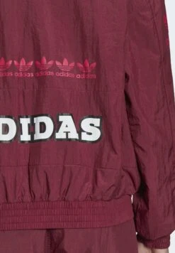 Adidas Originals Play Track - Veste De Survêtement - Victory Crimson -ASOS 91ecbc382d8c492a9810cd53dac84b9b