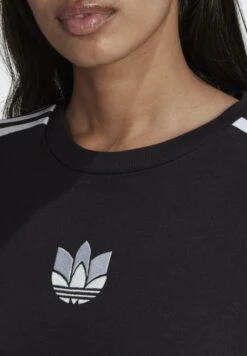 Adidas Originals Loose Fit Tee - T-Shirt Imprimé - Black -ASOS 94a43b39172c471e8b8c375edc505748