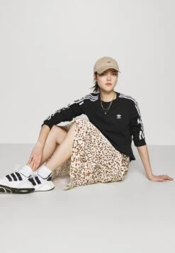 Adidas Originals Longsleeve - T-Shirt À Manches Longues - Black -ASOS 96755d96bcfb4ee2bfc982ce34b85f3a