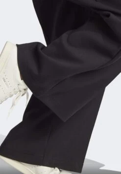 Adidas Originals Premium Essentials Wide-Leg Pintuck - Pantalon De Survêtement - Black -ASOS 993ba3dd7da947b9902163511736dc08