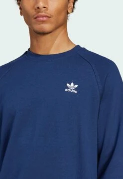 Adidas Originals TREFOIL ESSENTIALS CREW - Sweatshirt - Night Indigo 7 Adidas Originals TREFOIL ESSENTIALS CREW - Sweatshirt - Night Indigo -ASOS 9a70dd5c22f248fa8ffaef9a466a15a1