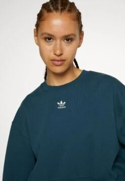 Adidas Originals Adicolor Essentials Crew - Sweatshirt - Arctic Night -ASOS 9cbcbf72d95b42918e13ad23e3b49ed4