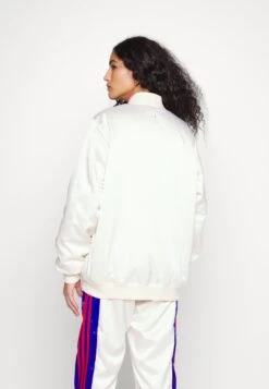 Adidas Originals Varsity Jacket - Blouson Bomber - White -ASOS 9da30ec85f7f47bca00aed90535331fc