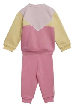 Adidas Originals Crew Unisex Set - Survêtement - Clear Pink/Almost Yellow/Bliss Pink -ASOS 9eed97a7e40344b2ae70f1e801838c3d