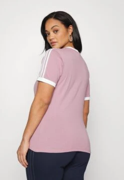Adidas Originals 3 Stripes - T-Shirt Imprimé - Magic Mauve -ASOS 9f51ebcdeaa34f8092289f1214ddc5e5