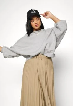 Adidas Originals Sweatshirt - Medium Grey Heather -ASOS 9f872c5f3f4e4e21840449a4ad98269f